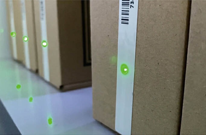 LED亮燈RFID發光標簽.jpg